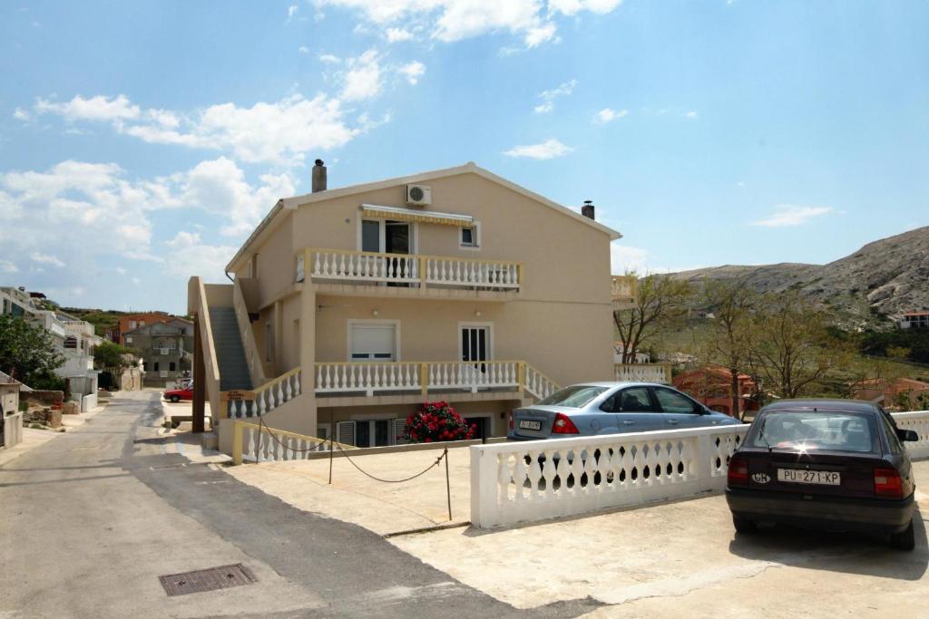 Apartments with a parking space Metajna, Pag - 4116 photo 2