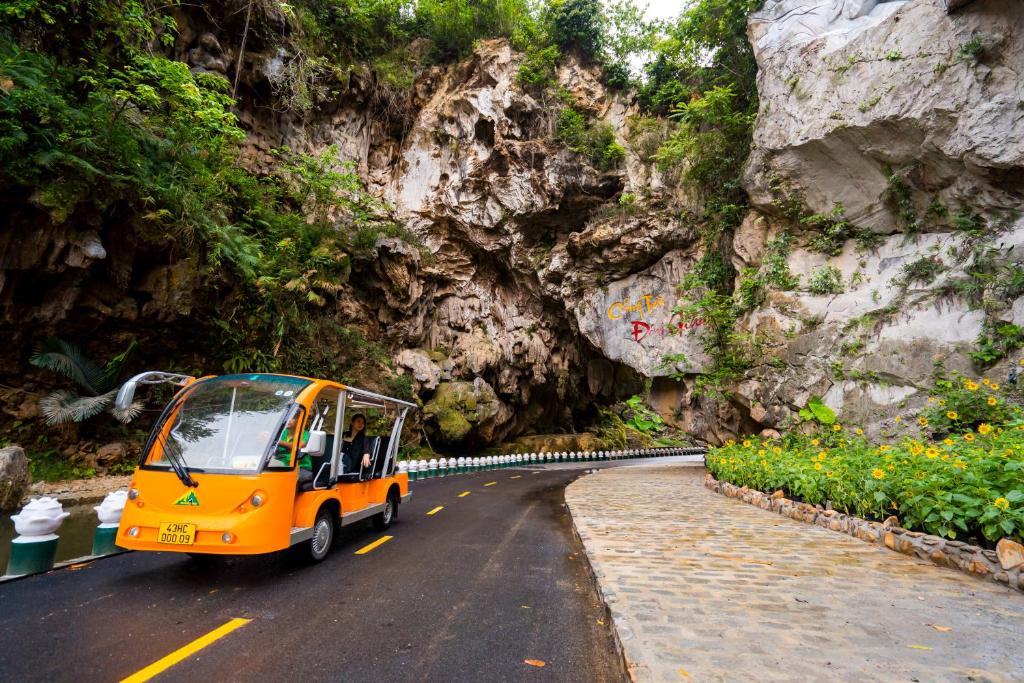 Khu Du Lịch Sinh Thái Cổng Trời Đông Giang