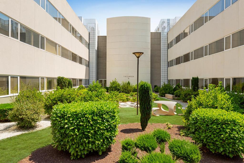 Ramada by Wyndham Madrid Tres Cantos photo 2