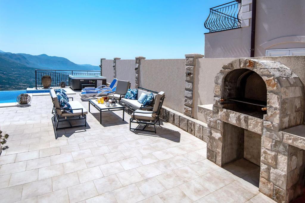 Luxury Villa Stone with Private Pool and Jacuzzi near Dubrovnik photo 4