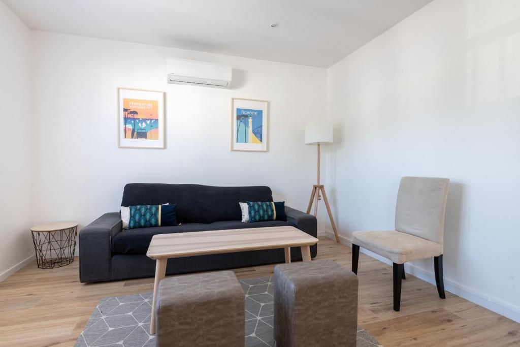 Maison a trois cents metre de la plage avec veranda lumineuse pour huit personnes photo 4