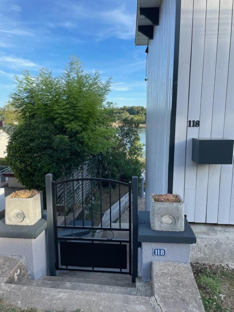 Cottage chaleureux avec vue sur lac photo 4