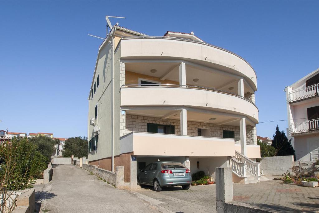 Apartments by the sea Brodarica, Sibenik - 5736 photo 2