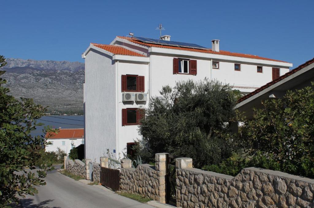 Apartments by the sea Vinjerac, Zadar - 5811 photo 1