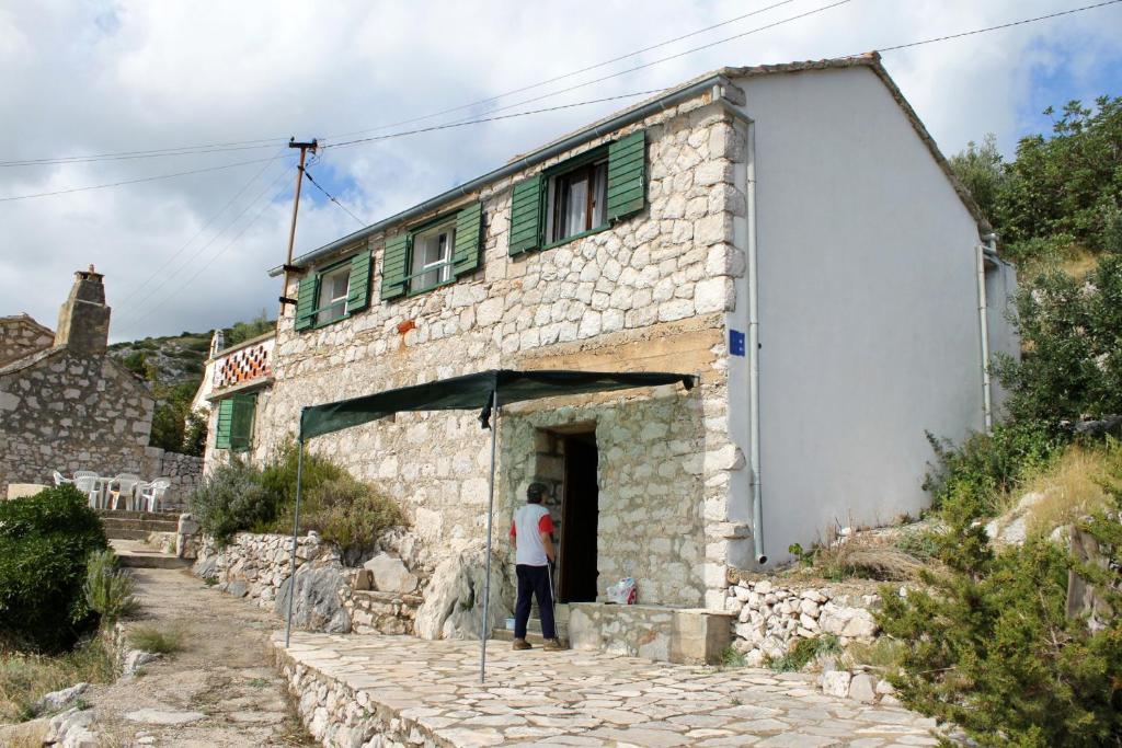 Holiday house with a parking space Zavala, Hvar - 5702 photo 1