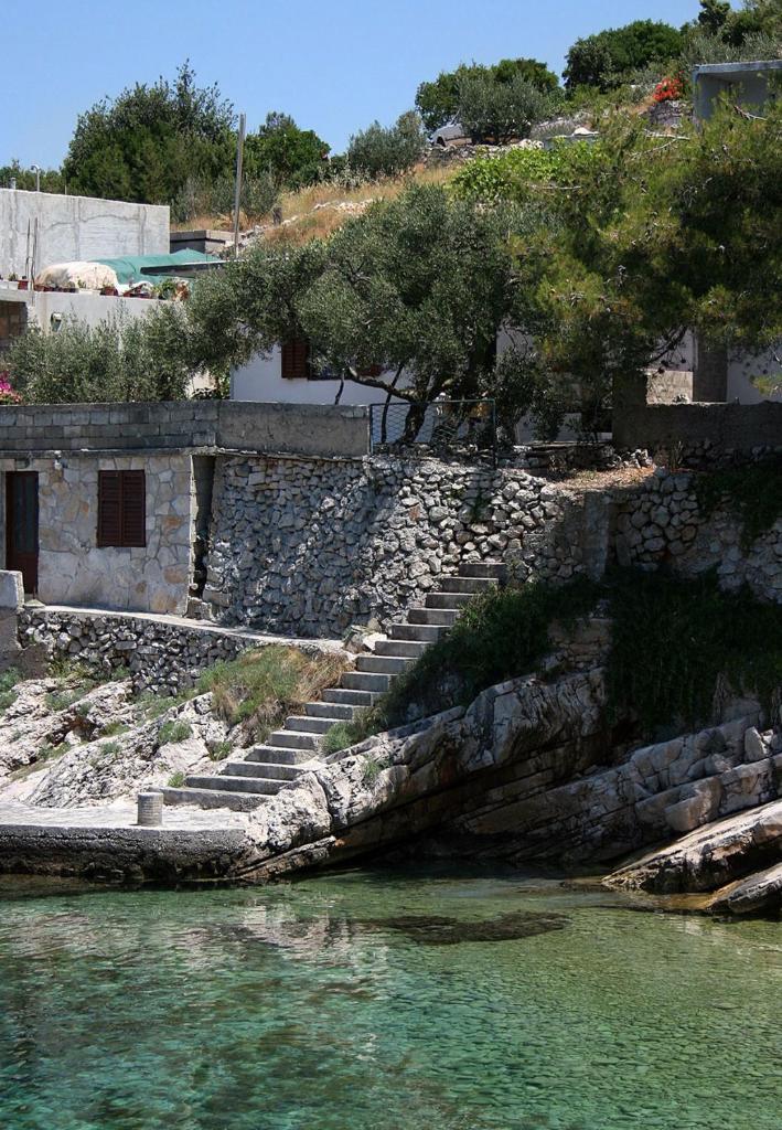 Seaside holiday house Cove Zarace - Gdinj, Hvar - 4603 photo 1