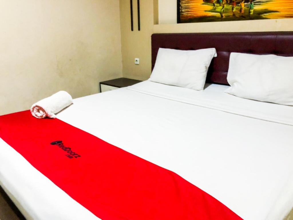 RedDoorz At Hotel Gajah Mada Palu photo 3