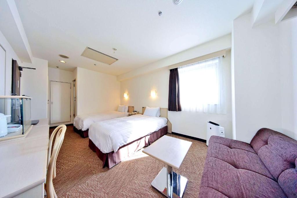 Best Western Osaka Tsukamoto - Tap to explore photos