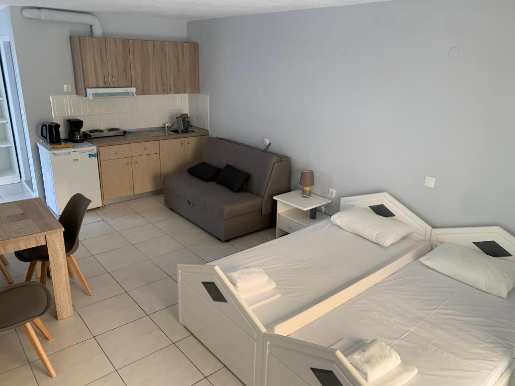 Elia Beach Apartments Vrachos photo 1
