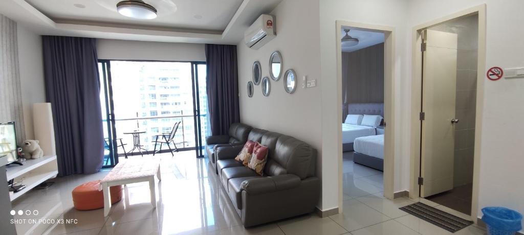 Atlantis Homestay Pool View by HwStay photo 3