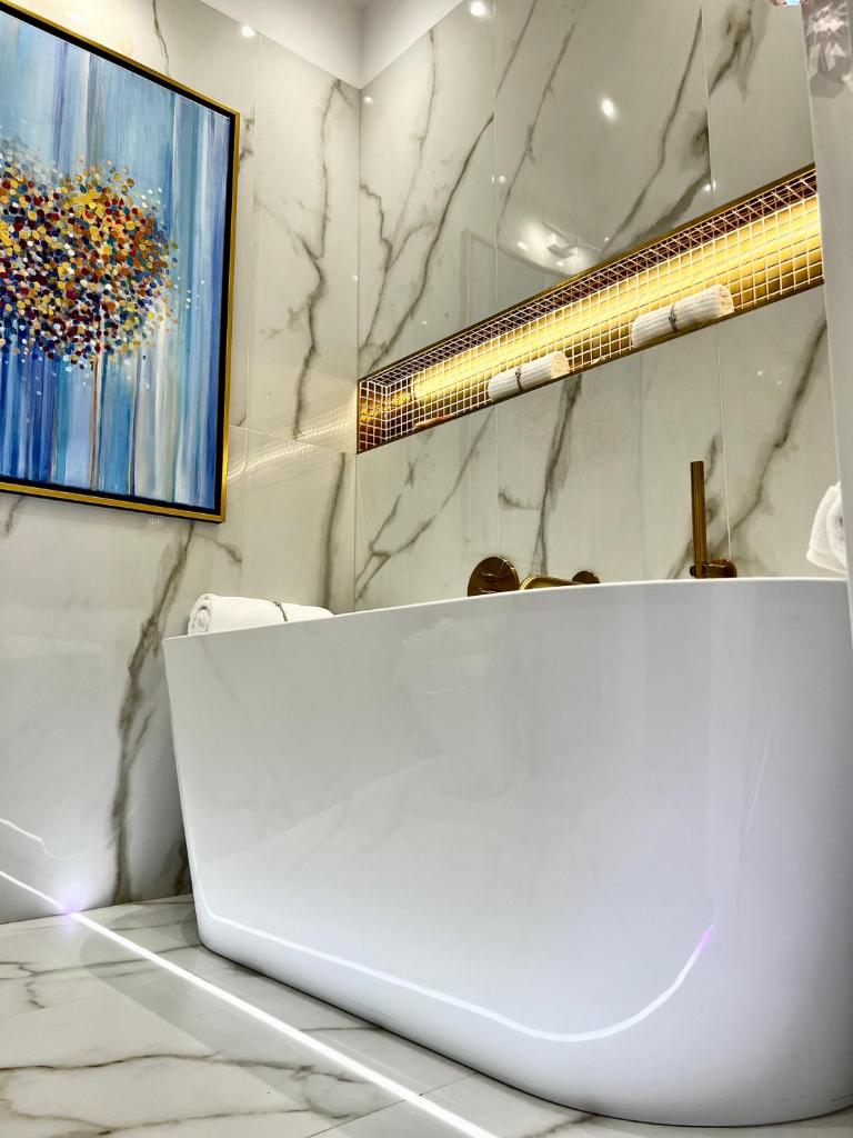 MONDRIAN Luxury Suites UNESCO Old Town photo 4