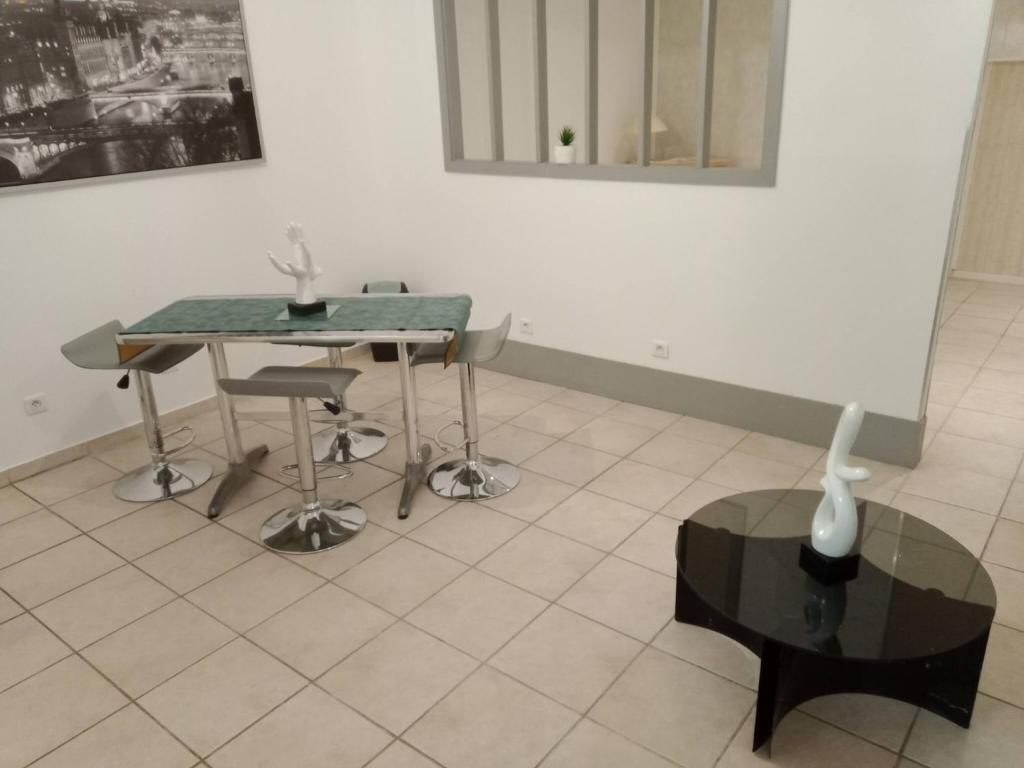 Fully Equipped Apartment photo 3