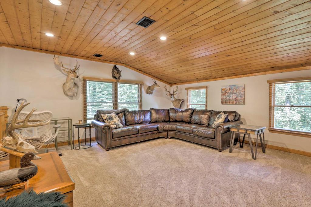 Secluded Leesburg Retreat with Private Hot Tub! photo 3