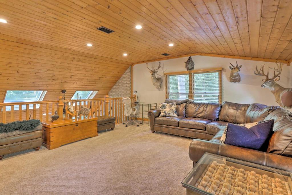 Secluded Leesburg Retreat with Private Hot Tub! photo 4