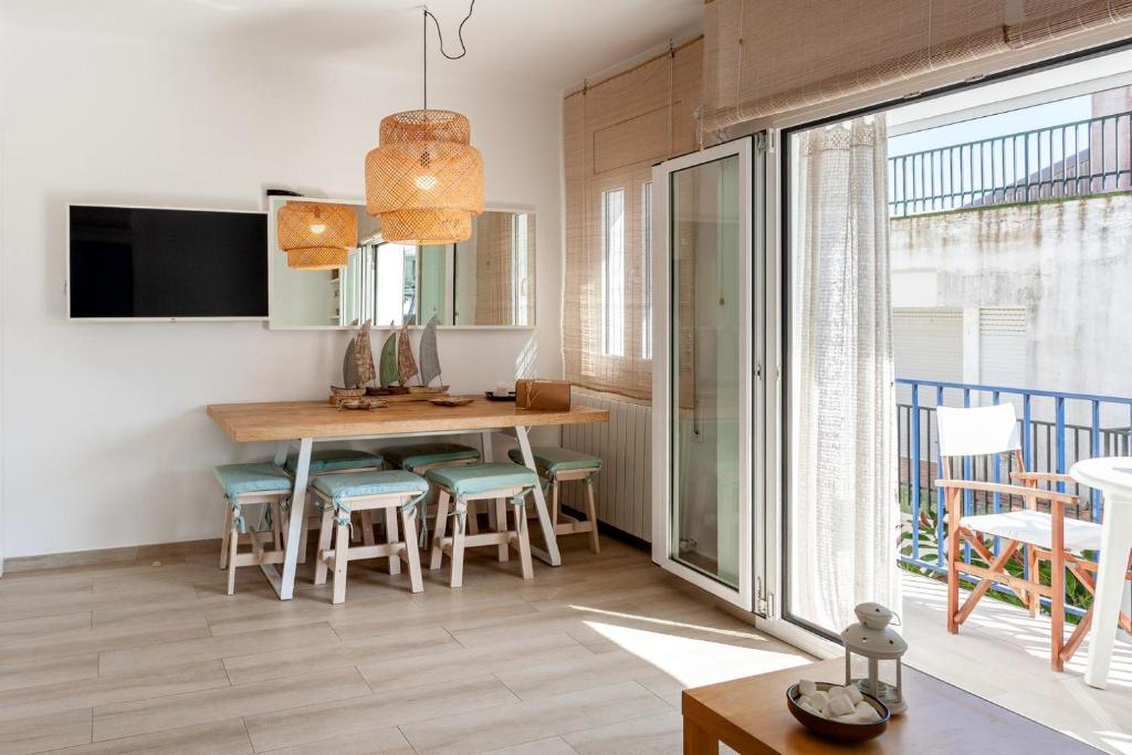 LLAFRANC 100 - calle Coral- photo 2
