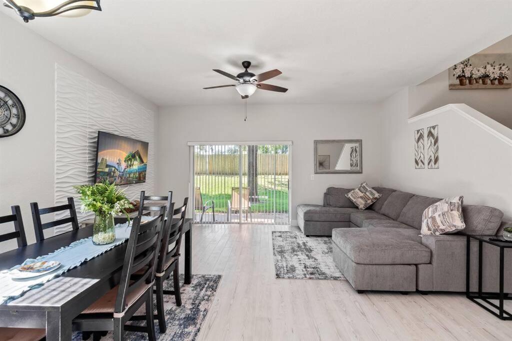 Newly Remodeled 4BD/4BA Townhouse-Regal Palms Resort Near Disney photo 3