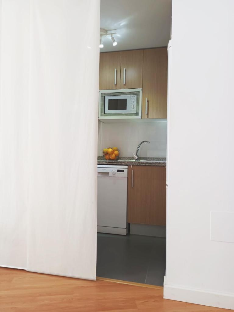Apartamento Barrio Picasso - Tap to explore photos