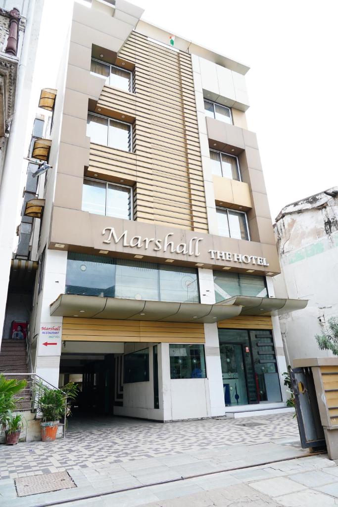 Marshall The Hotel