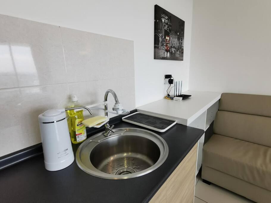 The Clover Studio Evo SOHO Bangi with WIFI+NETFLIX photo 1