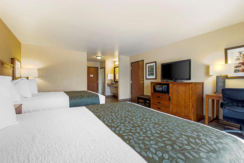 Best Western Plus Red River Inn - Tap to explore photos