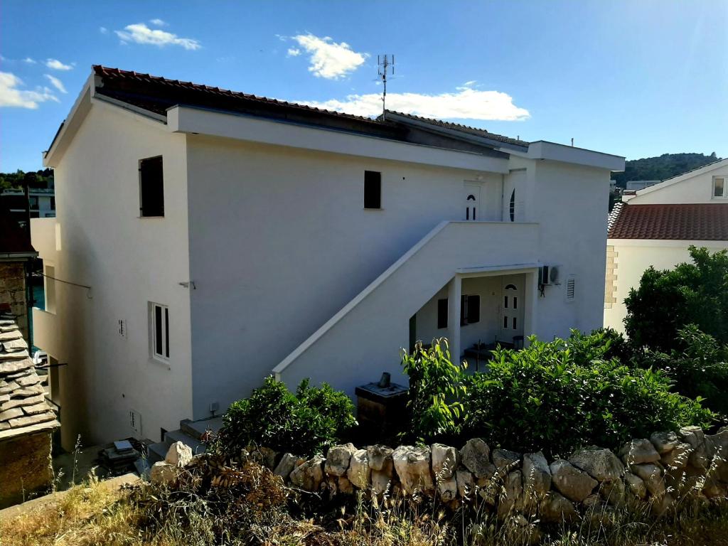 Apartments by the sea Razanj, Rogoznica - 5945 photo 1