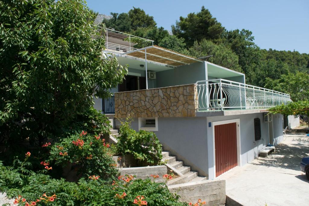 Apartments by the sea Lokva Rogoznica, Omis - 6005 photo 1