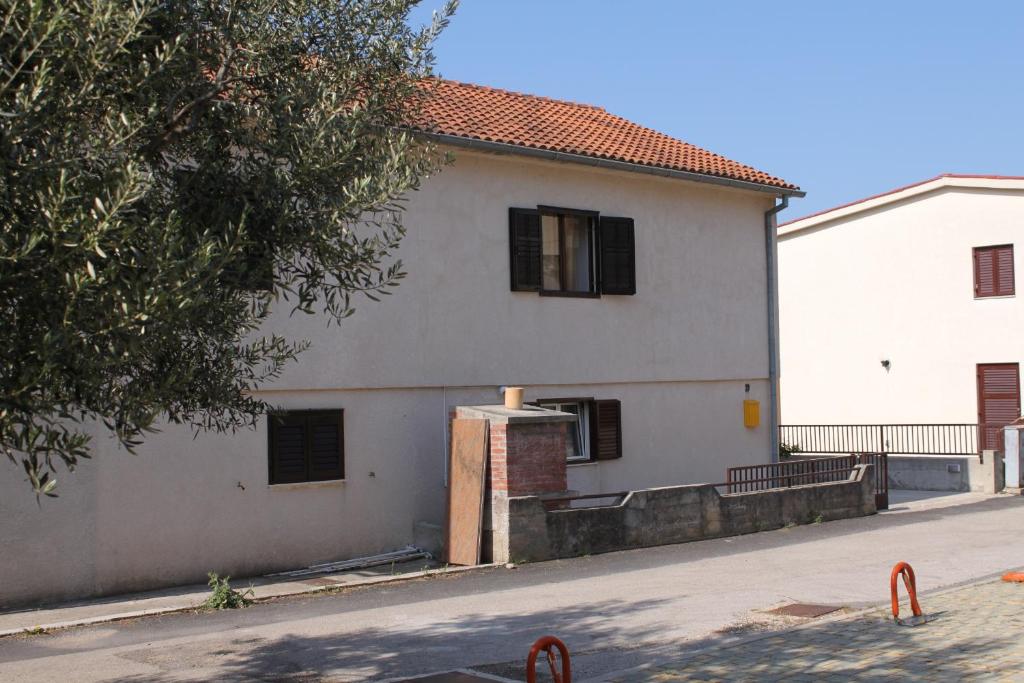 Apartments by the sea Zaboric, Sibenik - 6097 photo 2
