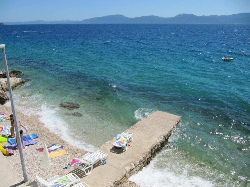 Apartments and rooms with a swimming pool Brist, Makarska - 15620 photo 2
