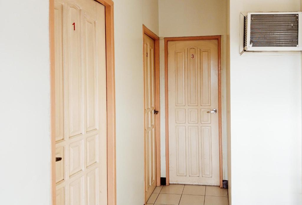 RedDoorz near Davao Airport photo 2