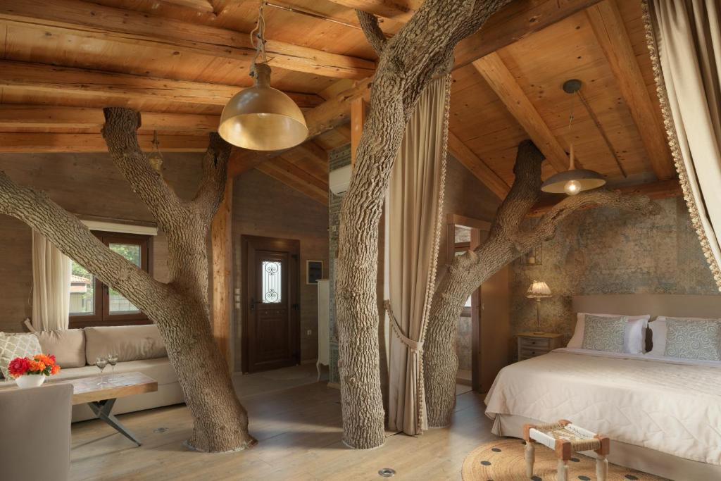 Stolidi Mou Treehouse photo 2