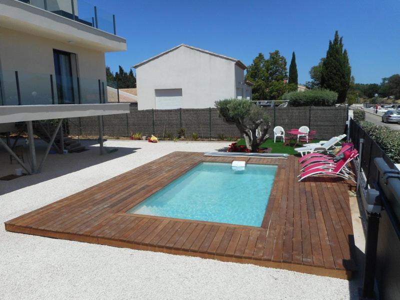 SUPERBE VILLA VUE MER 4 Etoiles 10 COUCHAGES PISCINE CHAUFFE photo 3