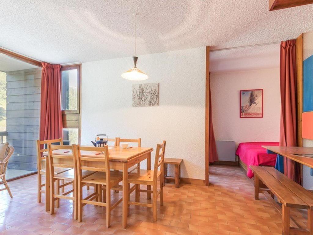 Appartement Saint-Chaffrey , 2 pièces, 6 personnes - FR-1-330E-32 photo 2