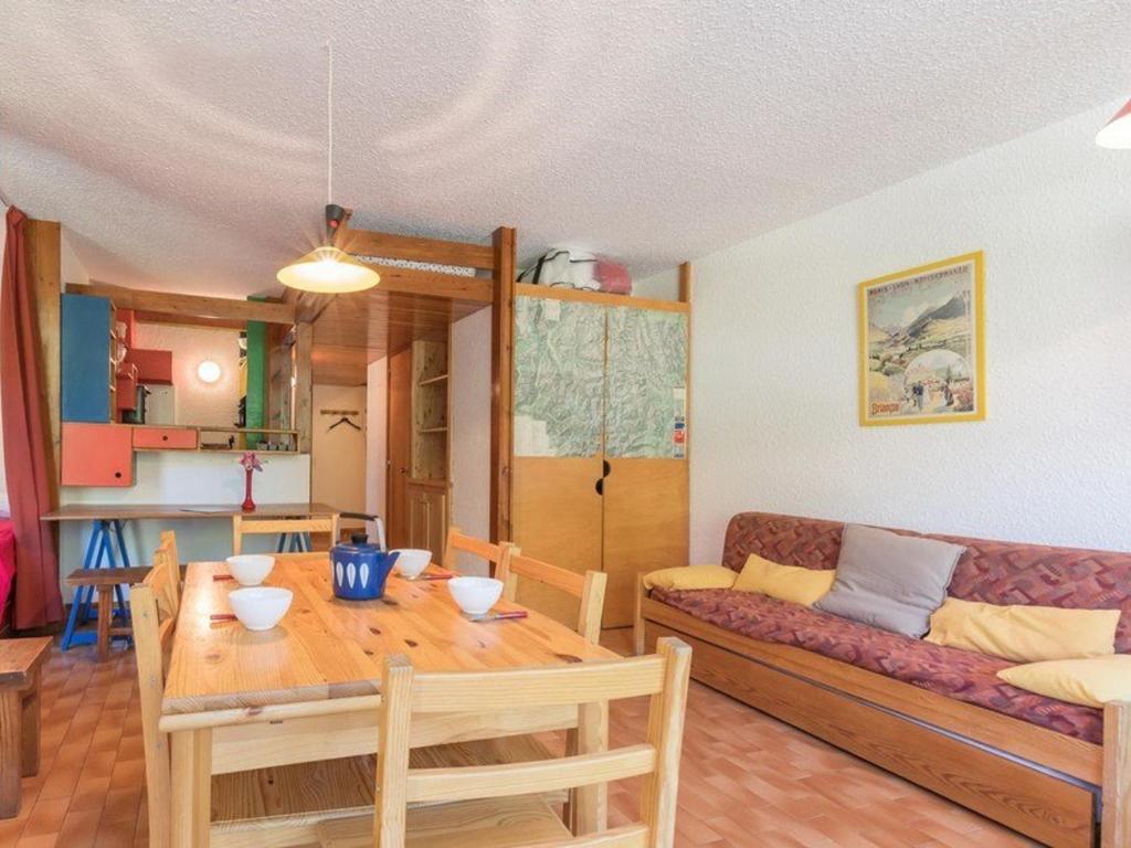 Appartement Saint-Chaffrey , 2 pièces, 6 personnes - FR-1-330E-32 photo 4