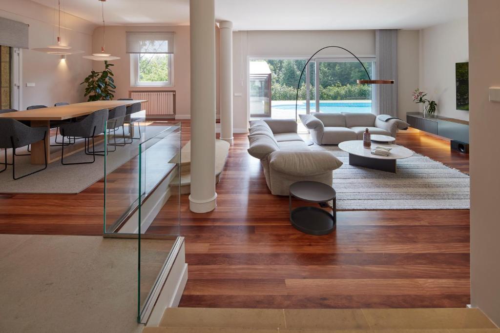 Villa Jaizubia Golf by FeelFree Rentals photo 4