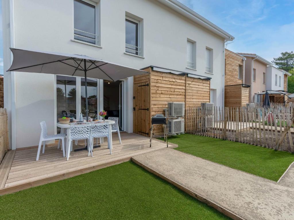 Apartment Soleil Couchant B03 by Interhome photo 1