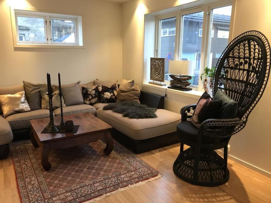 Stort hus i Porsgrunn sentrum med raskt, pålitelig internett og gratis parkering photo 2