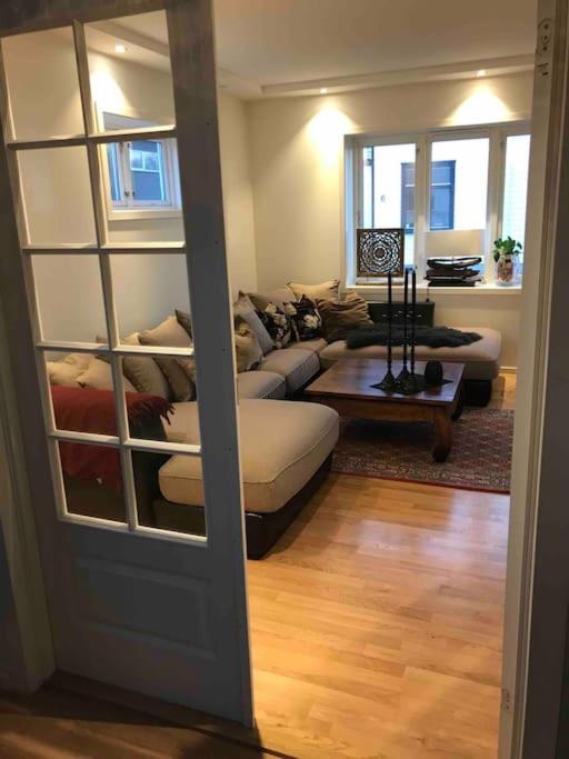 Stort hus i Porsgrunn sentrum med raskt, pålitelig internett og gratis parkering photo 4