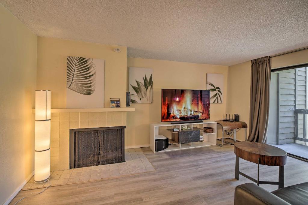 Modern Family Condo about 12 Mi to Dtwn Seattle! photo 4
