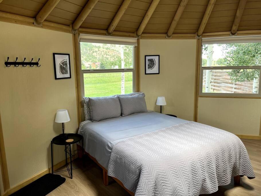 Lodgepole Yurt at Aspen Ridge Cabins photo 2