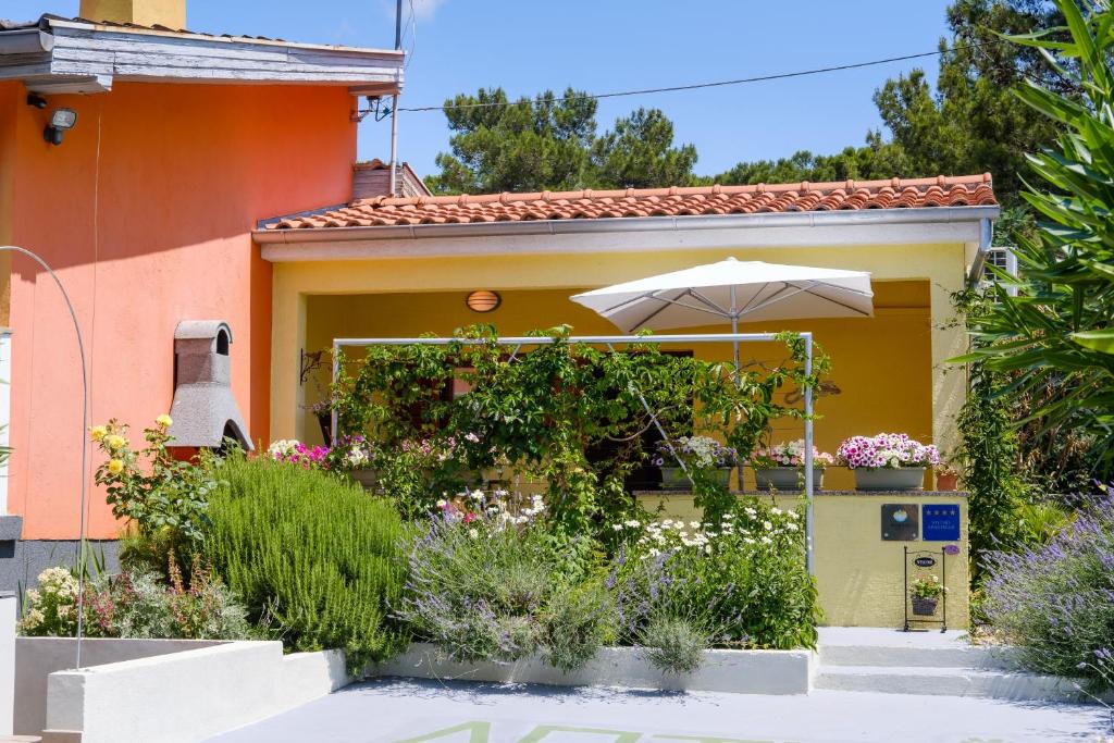 Apartments by the sea Artatore, Losinj - 7952 photo 2