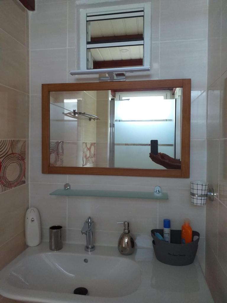Nouveau logement T2 avec vue sur mer et montagne photo 1