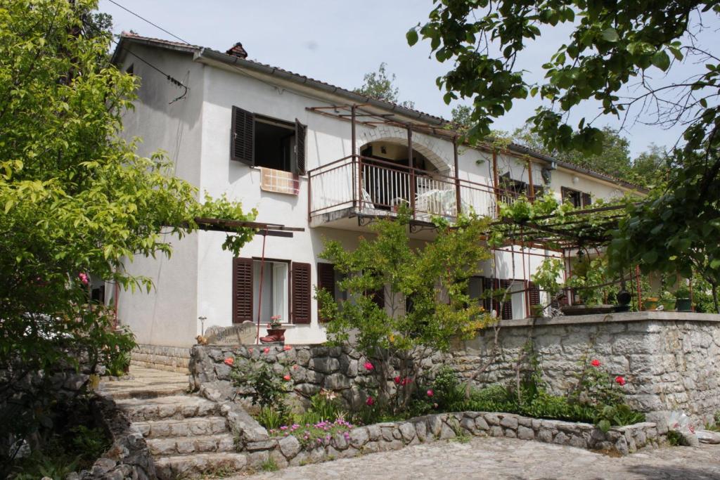 Apartments with a parking space Icici, Opatija - 7763 photo 1