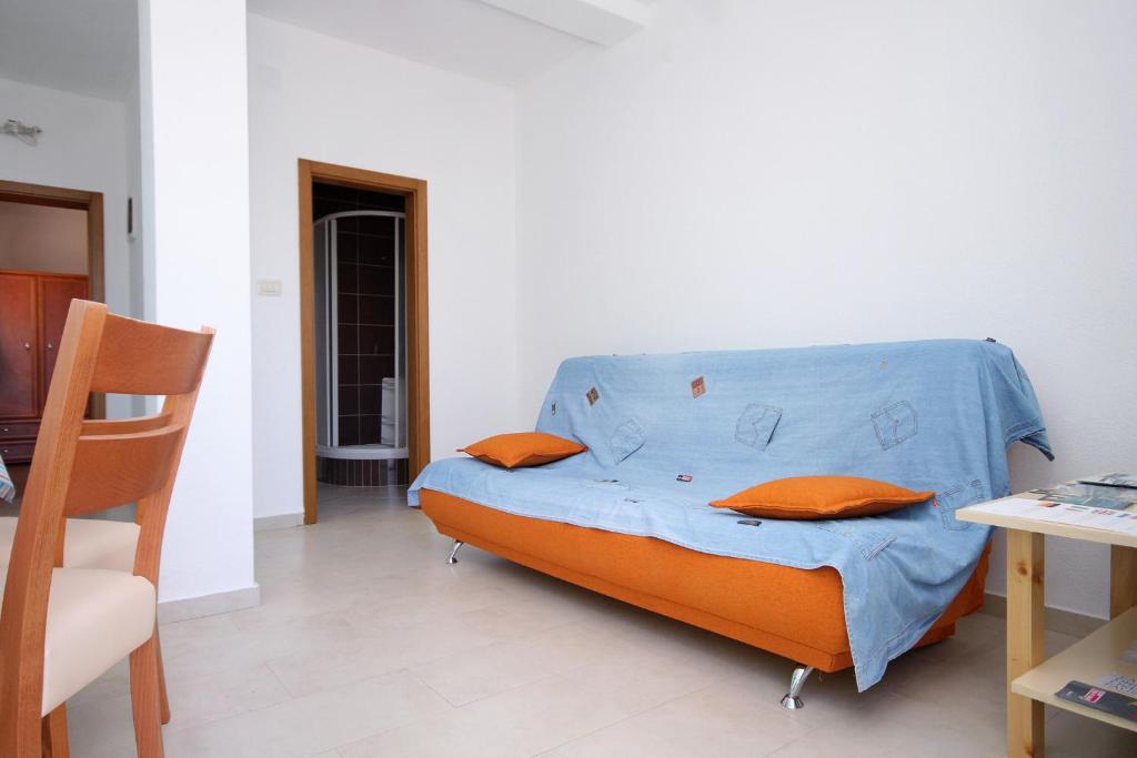 Apartments with parking space Lumbarda, Korcula - 9271 - Tap to explore photos