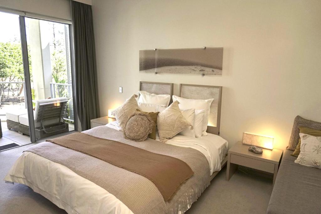 Peppers Balé Luxury Beach Accommodation Kingscliff - privately let - Tap to explore photos