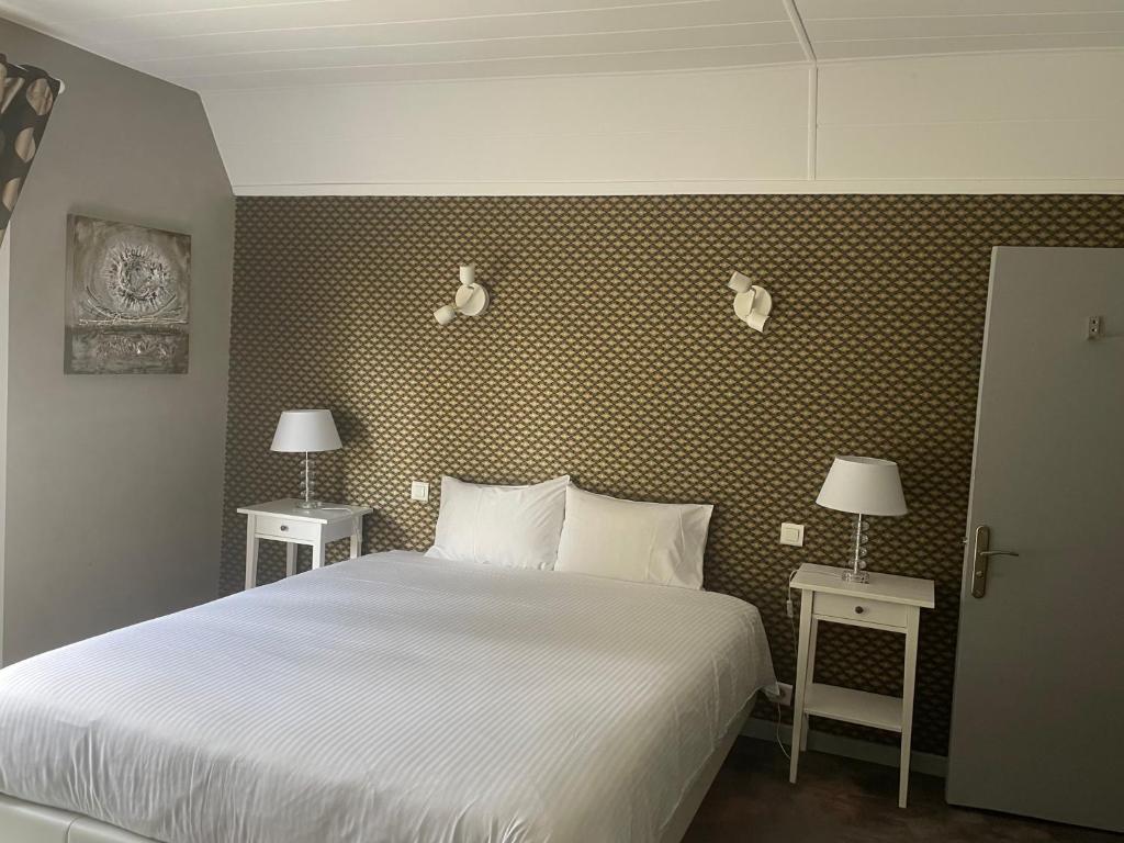 Hôtel Restaurant Logis Coté Lac photo 3