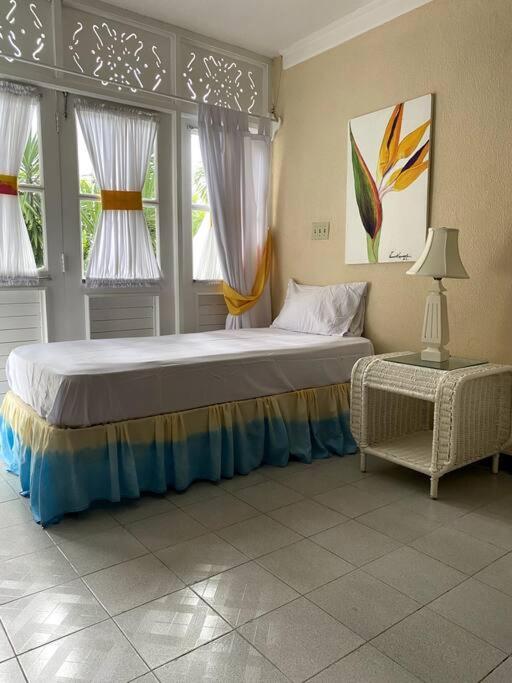 Lush Tropical apartment located in a 4-star resort photo 3
