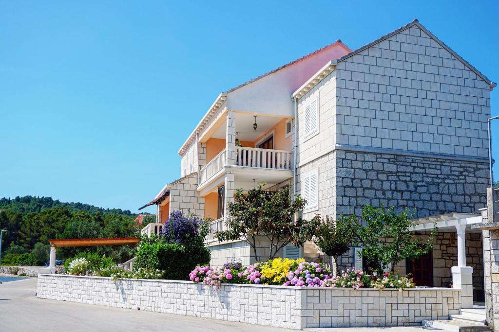 Apartments by the sea Lumbarda, Korcula - 9325 photo 2