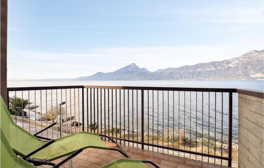 Stunning Apartment In Castelletto Di Brenz, With Wifi