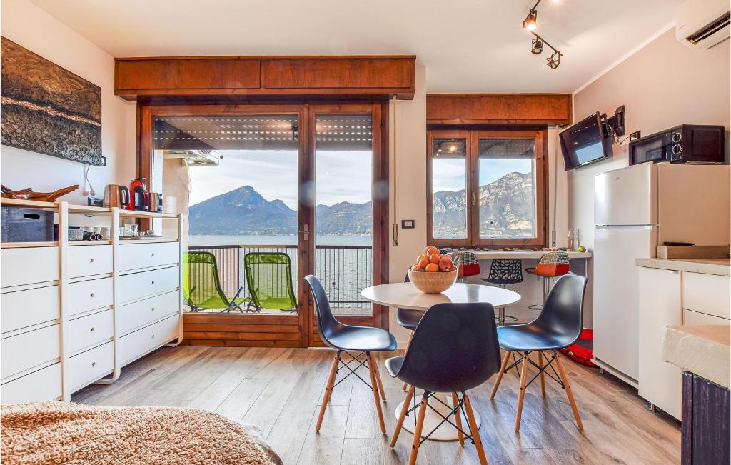 Stunning Apartment In Castelletto Di Brenz, With Wifi photo 1