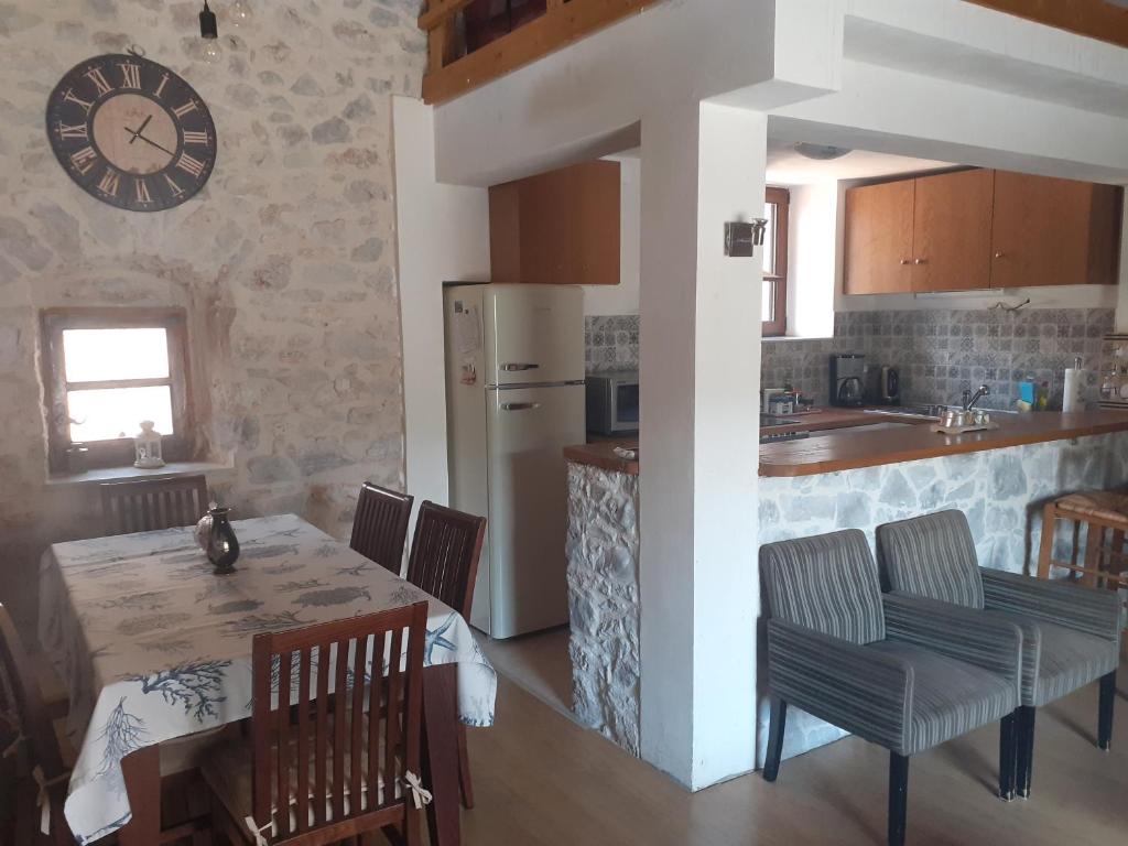 Tsitalia cottage house photo 4